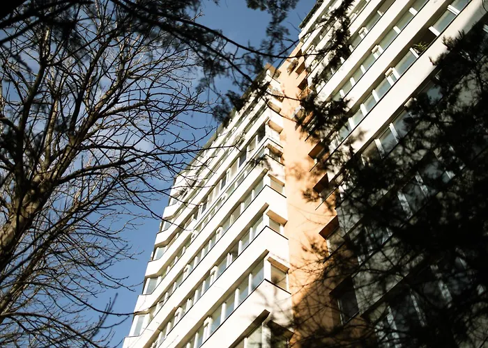 Urban Park Apartment *